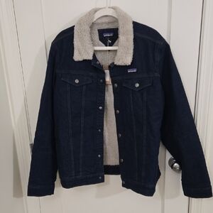 New With Tags! Patagonia Pile Lined Trucker Jacket! Size Large